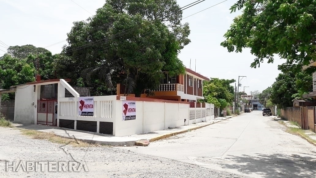 doomos. casa en venta en la colonia del valle, tuxpan, veracruz.