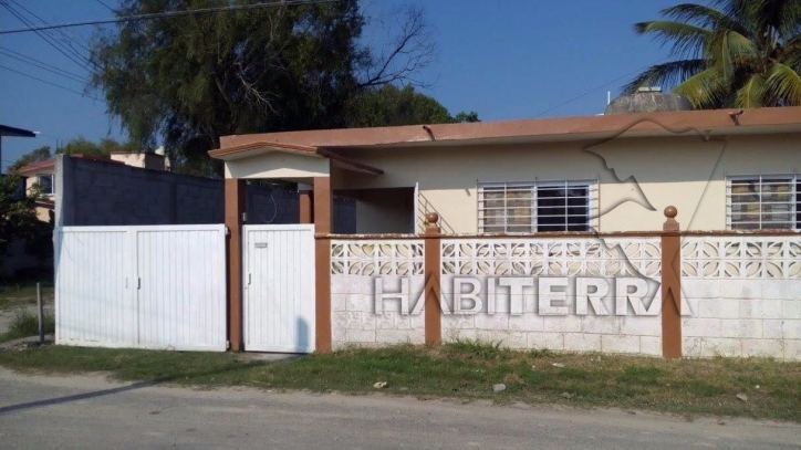 #CVYR-1637 - Casa para Venta en Túxpam - VZ