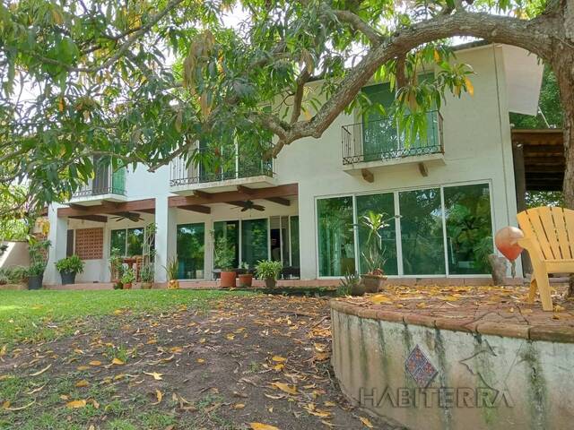 #CV-3553 - Casa para Venta en Túxpam - VZ - 2