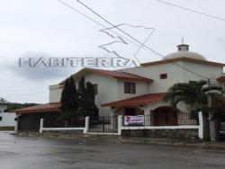 #CV-1354 - Casa para Venta en Cerro Azul - VZ - 2